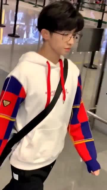 京剧男明星装扮名字,揭秘名角儿们的华丽装扮艺术